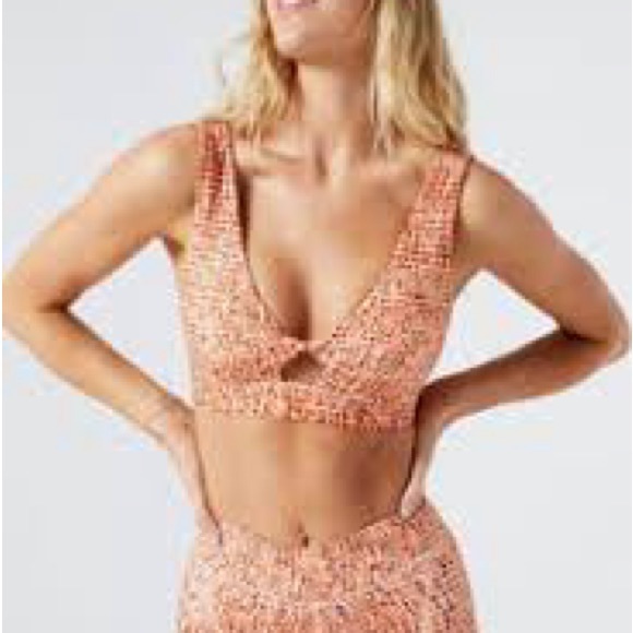 NWT L*Space SET! Carter bike short and do the twist sports bra set - Picture 14 of 16